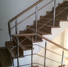 Ограждения с деревянным поручнем от ПерилаГлавСнаб Ограждения с деревянным поручнем от ПерилаГлавСнаб