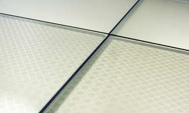 Стеклянный пол в квартиру с декоративным стеклом купить в Нижнем Новгороде