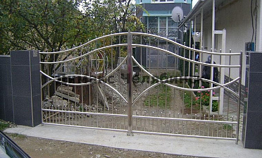 Нержавеющие двустворчатые калитки с вертикальным заполнением купить в Нижнем Новгороде