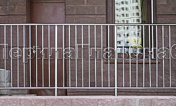 Перила на балкон с вертикальным заполнением в Нижнем Новгороде. Готовые проекты ПерилаГлавСнаб Перила на балкон с вертикальным заполнением в Нижнем Новгороде. Готовые проекты ПерилаГлавСнаб
