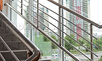 Ограждение на окна из нержавеющей стали в Нижнем Новгороде. Готовые проекты ПерилаГлавСнаб