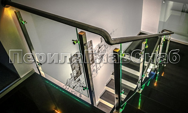 Ограждения со стеклом и подсветкой поручня купить в Нижнем Новгороде