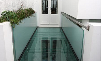 Двойное усиленное стеклянное перекрытие в Нижнем Новгороде. Готовые проекты ПерилаГлавСнаб