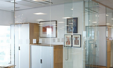 Стеклянные перегородки премиум для офиса купить в Нижнем Новгороде