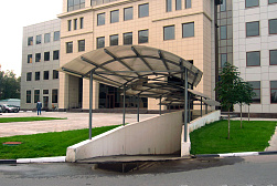 Козырьки и навесы на металлокаркасе в Нижнем Новгороде. Готовые проекты ПерилаГлавСнаб - фото 23