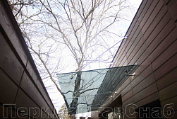 Стеклянные козырьки на вантах в Нижнем Новгороде. Готовые проекты ПерилаГлавСнаб - фото 26