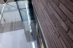 Стеклянные козырьки на спайдерах в Нижнем Новгороде. Готовые проекты ПерилаГлавСнаб - фото 6