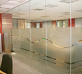 Стеклянные перегородки в офис, частично матированные в Нижнем Новгороде. Готовые проекты ПерилаГлавСнаб - фото 1