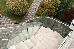 Стеклянные ограждения для улицы в Нижнем Новгороде. Готовые проекты ПерилаГлавСнаб - фото 1