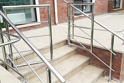 Ограждение лестницы от детей в Нижнем Новгороде. Готовые проекты ПерилаГлавСнаб - фото 4